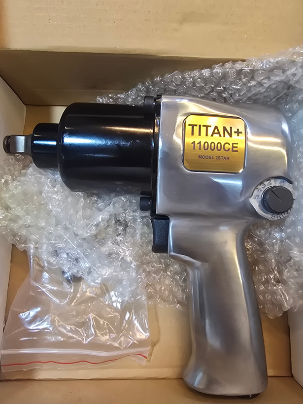 بکس بادی titan+11000 مدل ۲ ستاره ۴۰۰۵۰۰